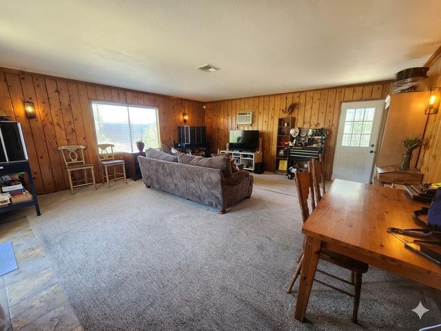 5011 North Pkwy, Sacramento, CA 95823