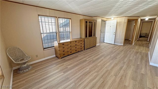 311 West FERNDELL Street, Pahrump, NV 89048