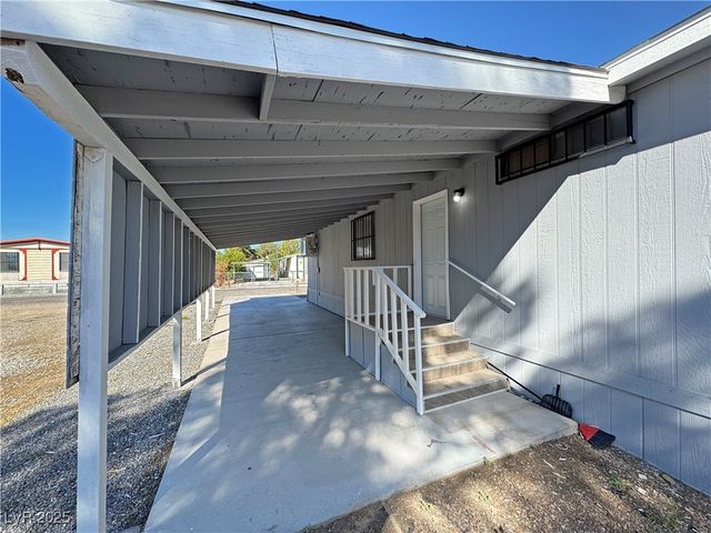 311 West FERNDELL Street, Pahrump, NV 89048