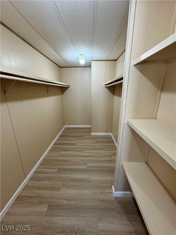 311 West FERNDELL Street, Pahrump, NV 89048