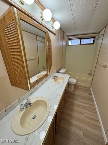 311 West FERNDELL Street, Pahrump, NV 89048