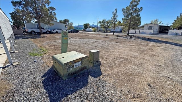 311 West FERNDELL Street, Pahrump, NV 89048
