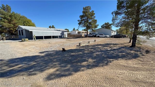 311 West FERNDELL Street, Pahrump, NV 89048