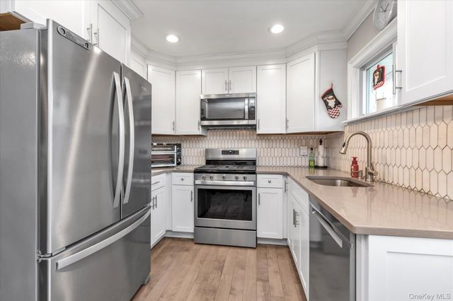 5 Wilfred Boulevard, Hicksville, NY 11801