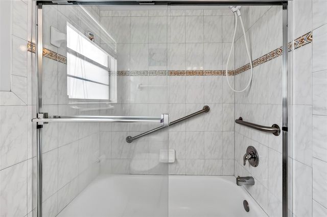 1550 MORAVIA AVENUE, Daytona Beach, FL 32117