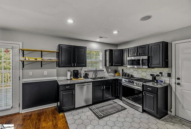 482 Pleasant Green Drive, Inman, SC 29349