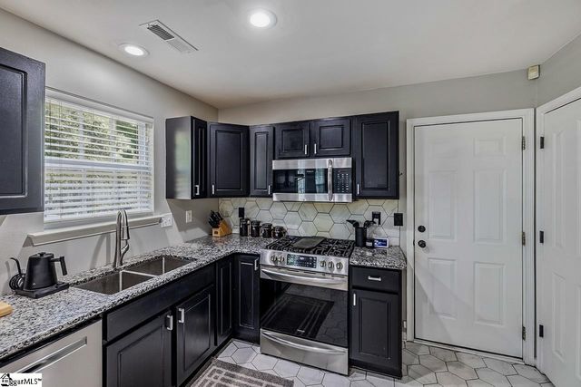 482 Pleasant Green Drive, Inman, SC 29349