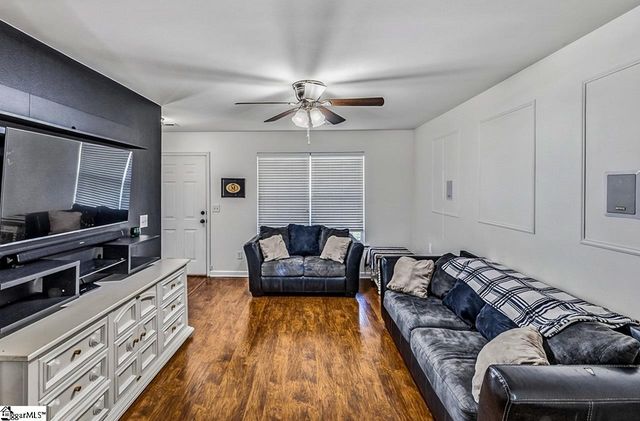 482 Pleasant Green Drive, Inman, SC 29349