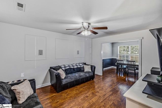 482 Pleasant Green Drive, Inman, SC 29349