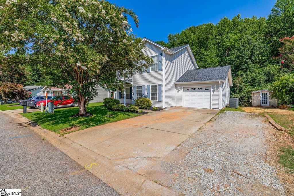 482 Pleasant Green Drive, Inman, SC 29349