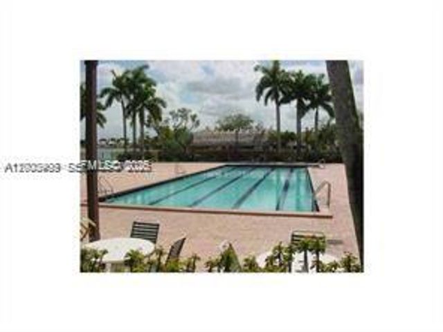 4824 SW 152nd Ct 32G, Miami, FL 33185