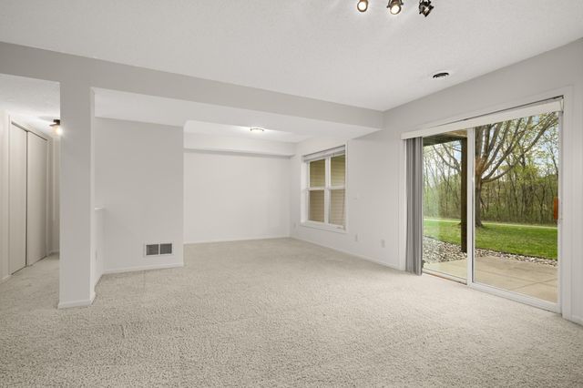 7637 Century Boulevard, Chanhassen, MN 55317