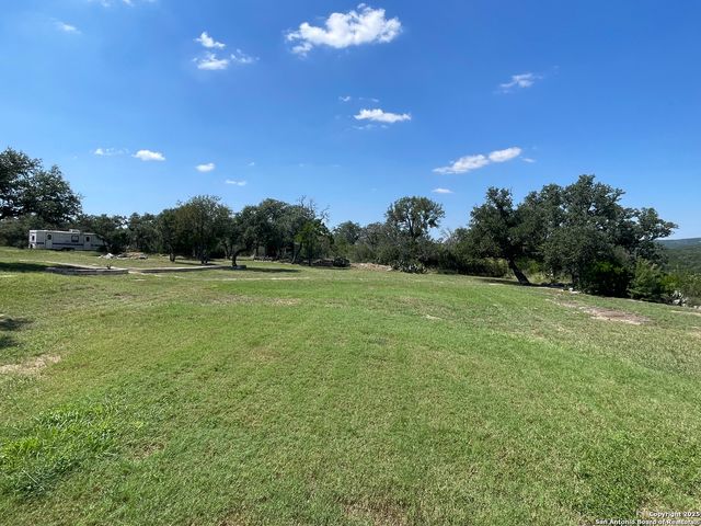 251 County Road 246, Hondo, TX 78861