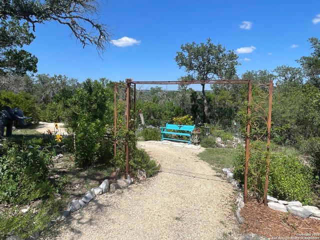 251 County Road 246, Hondo, TX 78861