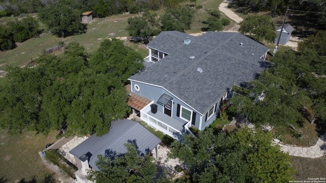 251 County Road 246, Hondo, TX 78861