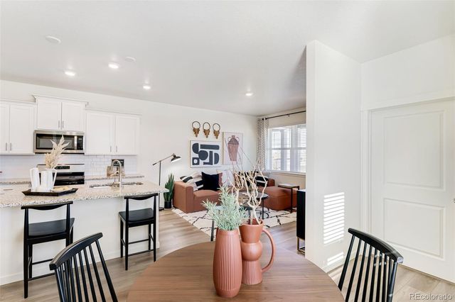 920 Logan Peak Way, Berthoud, CO 80513