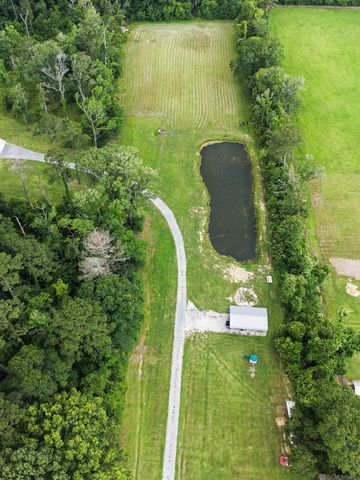 19397 La Hwy 42, Livingston, LA 70754