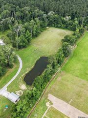 19397 La Hwy 42, Livingston, LA 70754