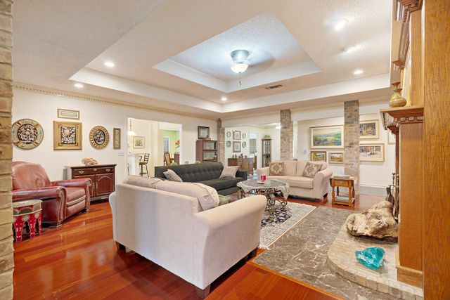 940 Brandyn Place, Paris, TX 75462