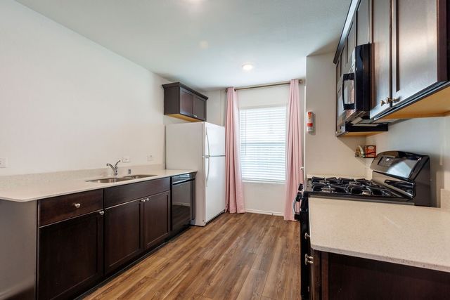2233 Great Belt Boulevard, Crandall, TX 75114