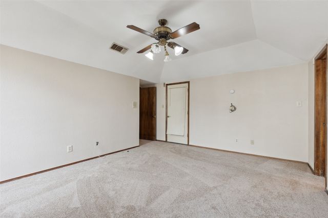 1878 Trail Ridge Drive, Lewisville, TX 75077