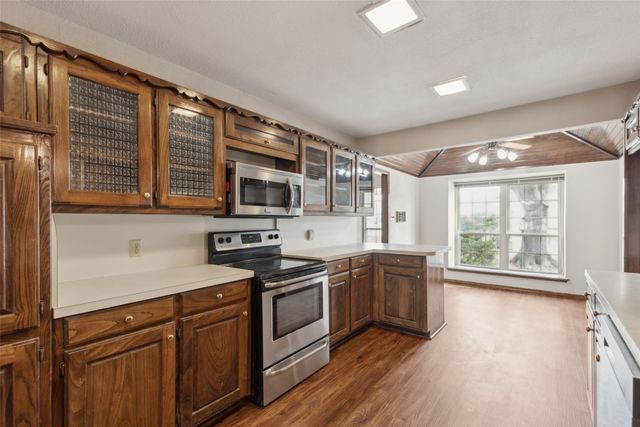 1878 Trail Ridge Drive, Lewisville, TX 75077