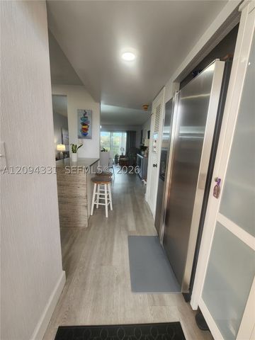 8891 Sunrise Lakes Blvd 302, Sunrise, FL 33322