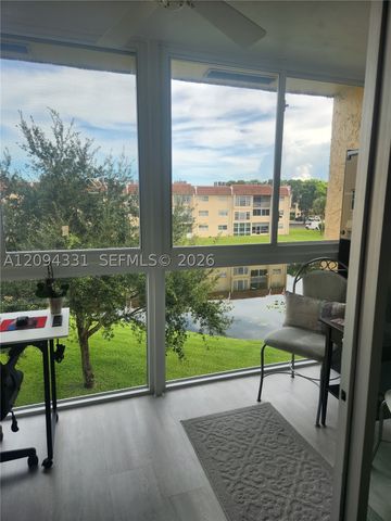8891 Sunrise Lakes Blvd 302, Sunrise, FL 33322