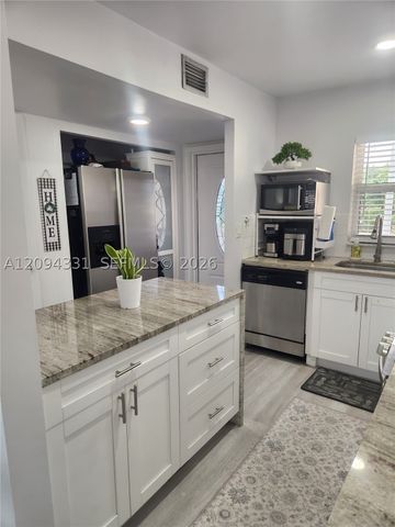 8891 Sunrise Lakes Blvd 302, Sunrise, FL 33322