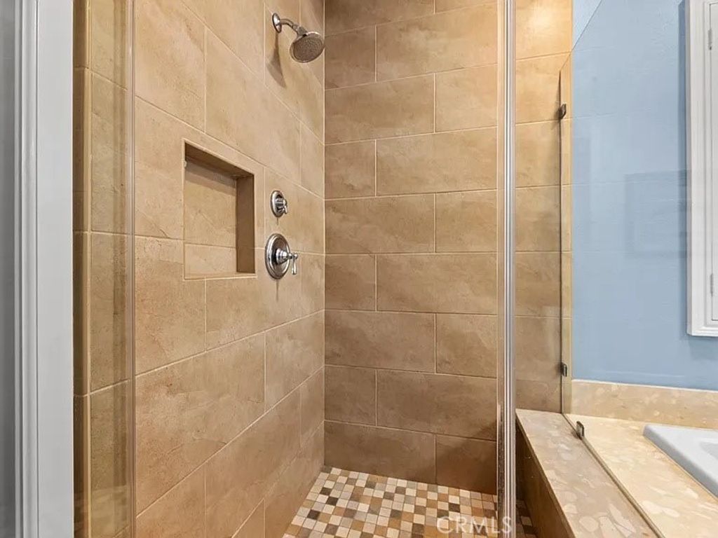 Image 14 of property listing at 46 Pawprint, Irvine, CA 92618
