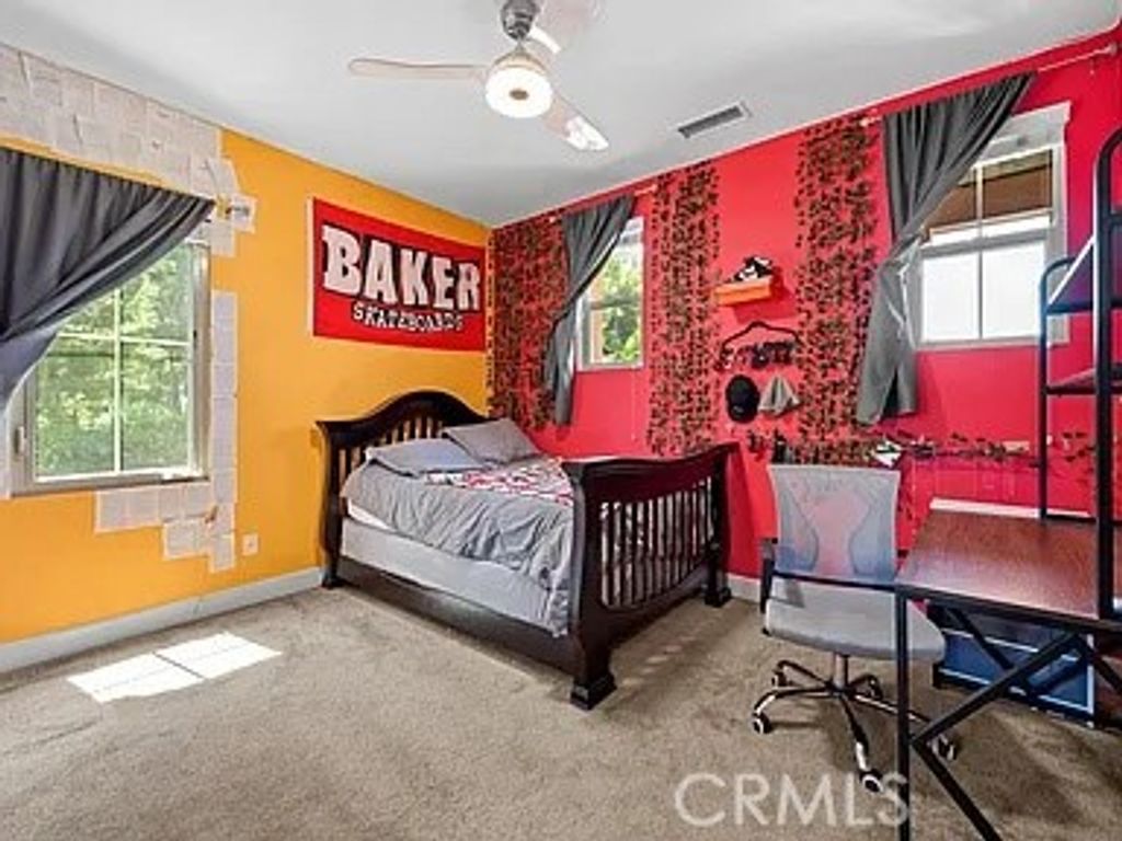 Image 15 of property listing at 46 Pawprint, Irvine, CA 92618