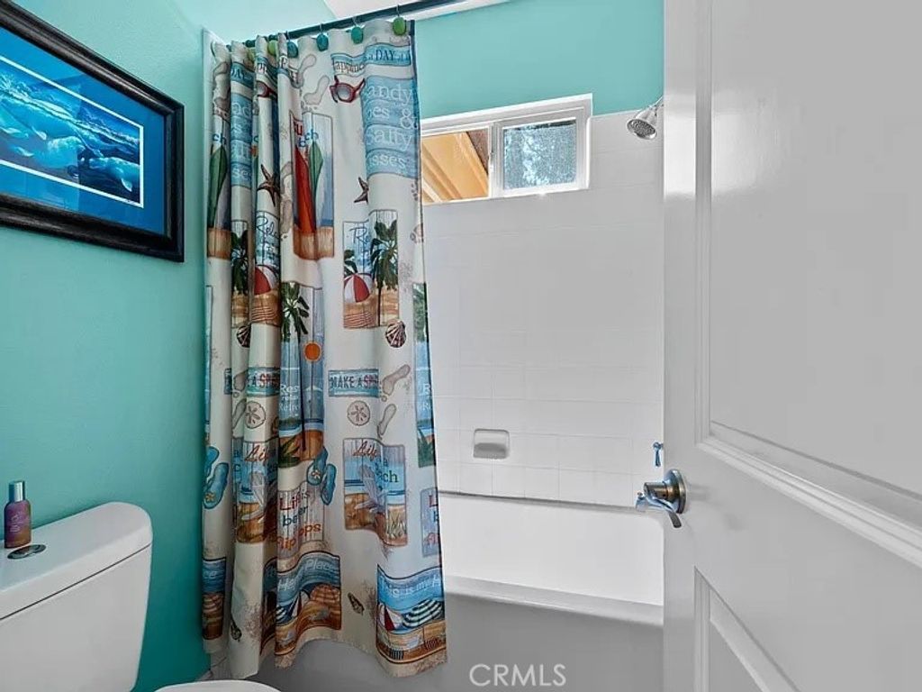 Image 18 of property listing at 46 Pawprint, Irvine, CA 92618