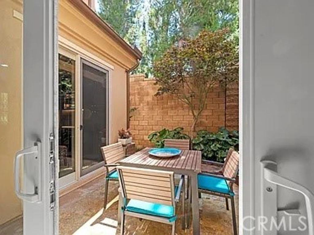 Image 22 of property listing at 46 Pawprint, Irvine, CA 92618