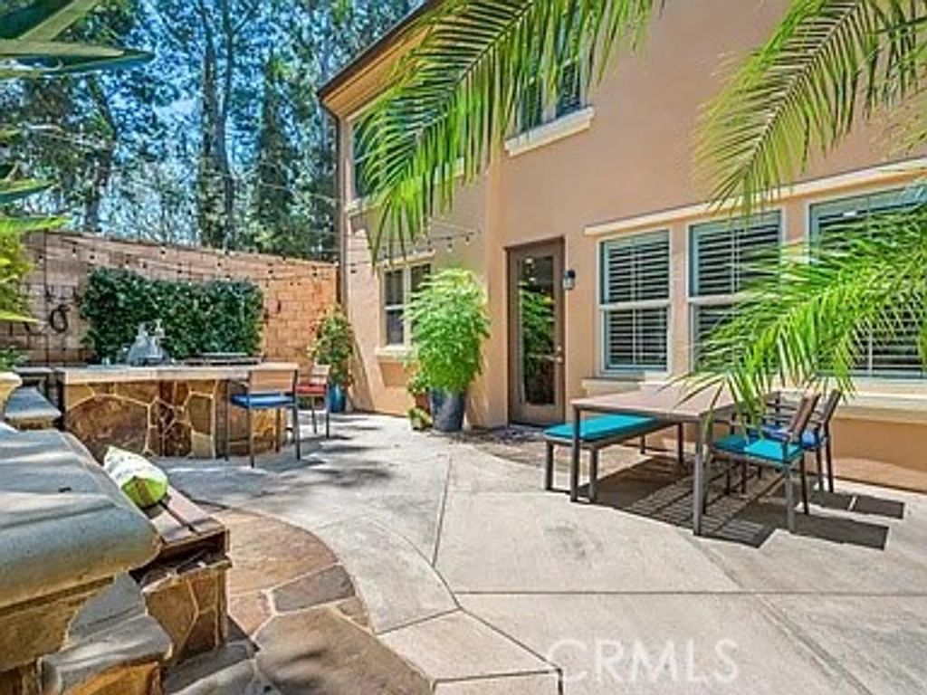 Image 25 of property listing at 46 Pawprint, Irvine, CA 92618