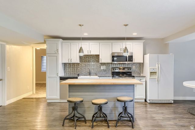 2066 E TIVOLI CT, Draper, UT 84020