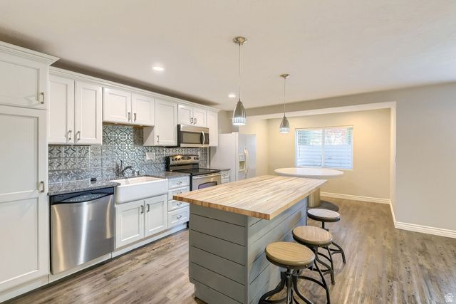 2066 E TIVOLI CT, Draper, UT 84020