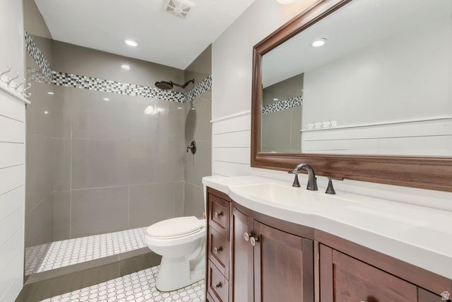 2066 E TIVOLI CT, Draper, UT 84020