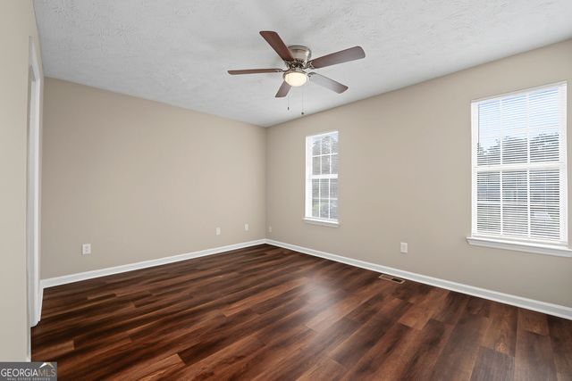 2041 Charter Manor, Lithonia, GA 30058