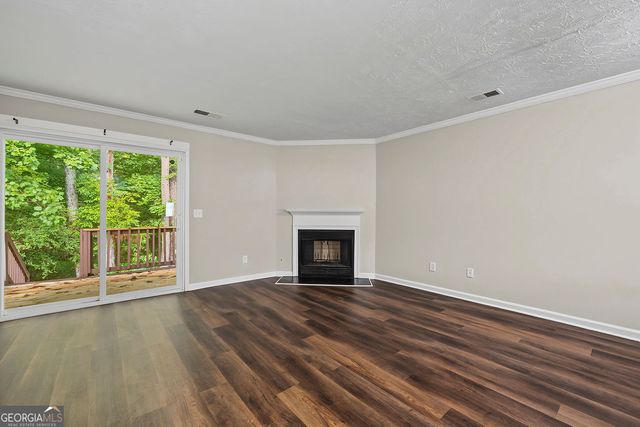2041 Charter Manor, Lithonia, GA 30058