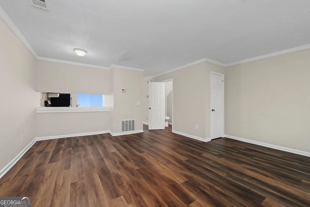 2041 Charter Manor, Lithonia, GA 30058