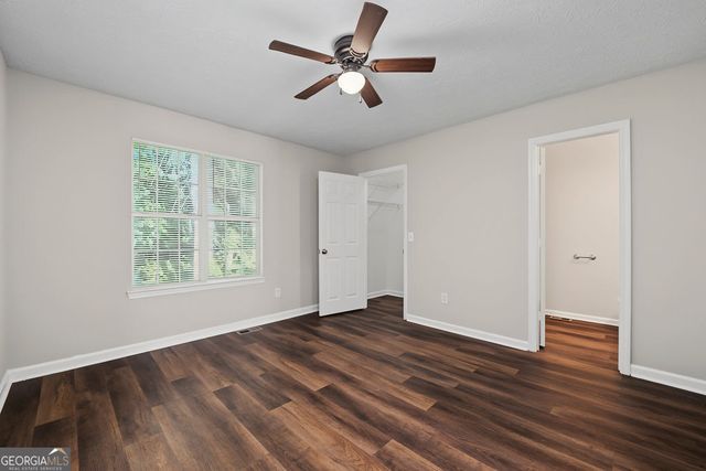 2041 Charter Manor, Lithonia, GA 30058