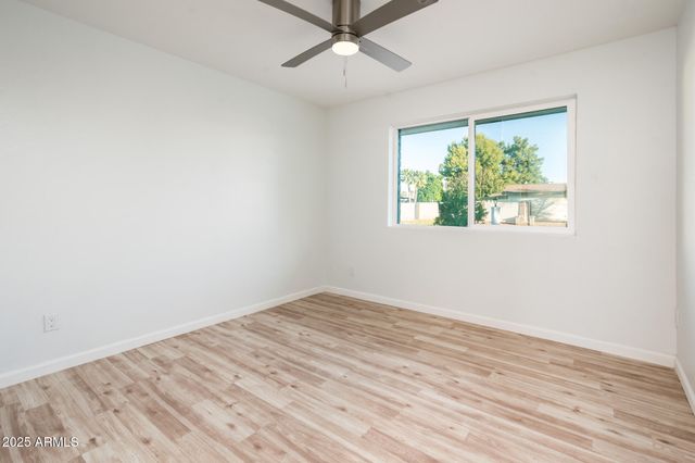 4801 W SUNNYSIDE Avenue, Glendale, AZ 85304