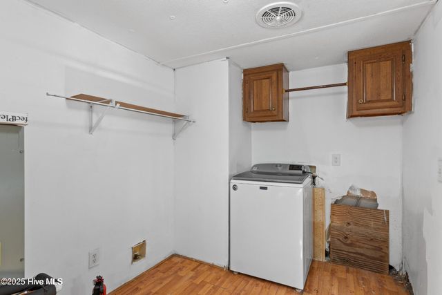 677 Berrys Creek Road, Beaufort, NC 28516