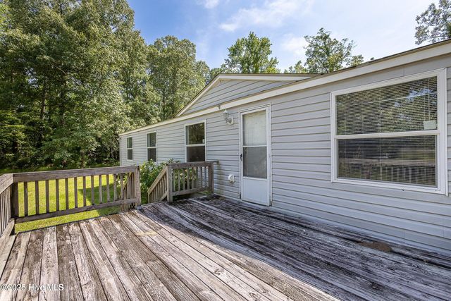 677 Berrys Creek Road, Beaufort, NC 28516