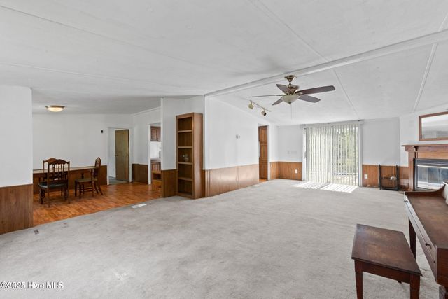 677 Berrys Creek Road, Beaufort, NC 28516