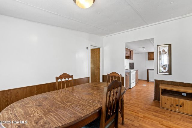 677 Berrys Creek Road, Beaufort, NC 28516