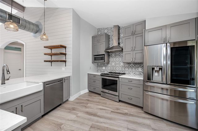 7540 SUNSHINE SKYWAY LANE S 217, St Petersburg, FL 33711