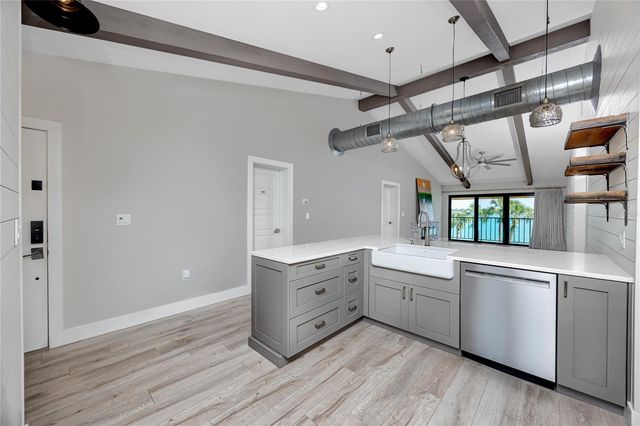 7540 SUNSHINE SKYWAY LANE S 217, St Petersburg, FL 33711