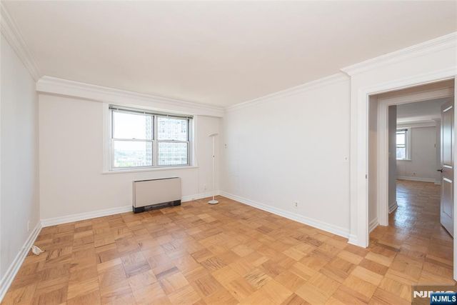 6600 JFK Blvd E 19L, West New York, NJ 07093
