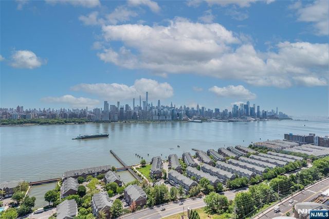 6600 JFK Blvd E 19L, West New York, NJ 07093